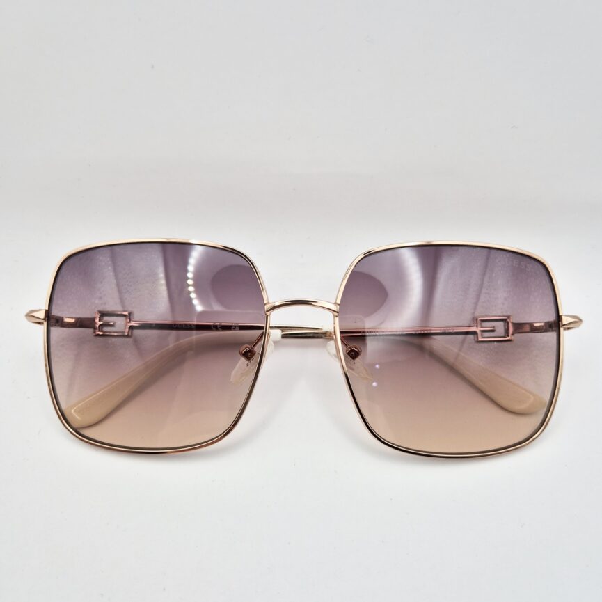 Guess GU7906